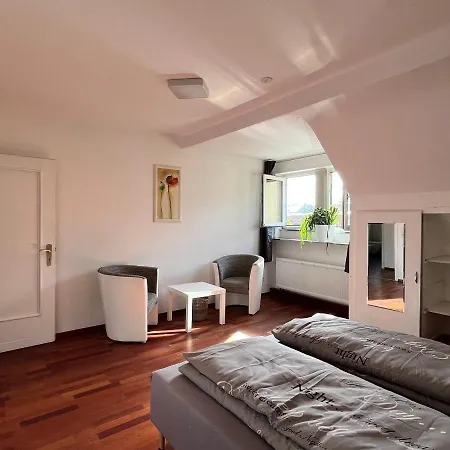 Gaestezimmer Limburg 홈스테이 림부르크안더란
